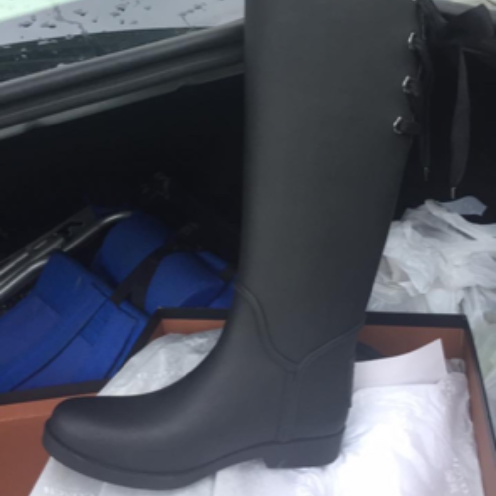COACH- TALL RUBBER RAIN BOOTS- SIZE 8